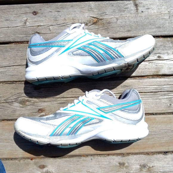 Reebok Shoes - Size 8.5 Reebok TrainTone Excel. Cond. Quality Shoe Arch-Insert Moving-Air Sole